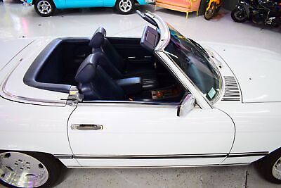 Mercedes-Benz-560SL-Cabriolet-1988-5