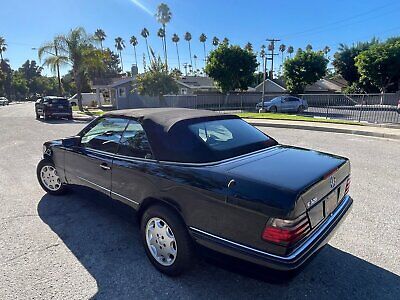 Mercedes-Benz-E-Class-Cabriolet-1995-11