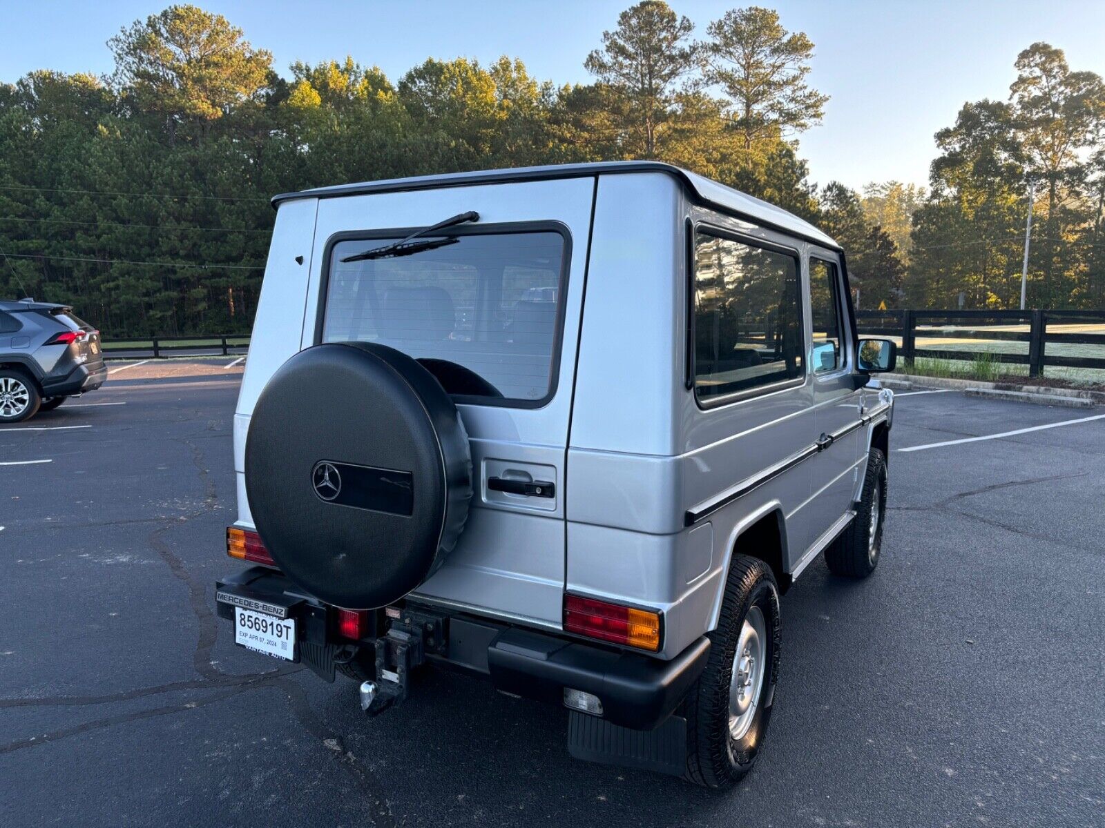 Mercedes-Benz-G-Class-SUV-1990-13