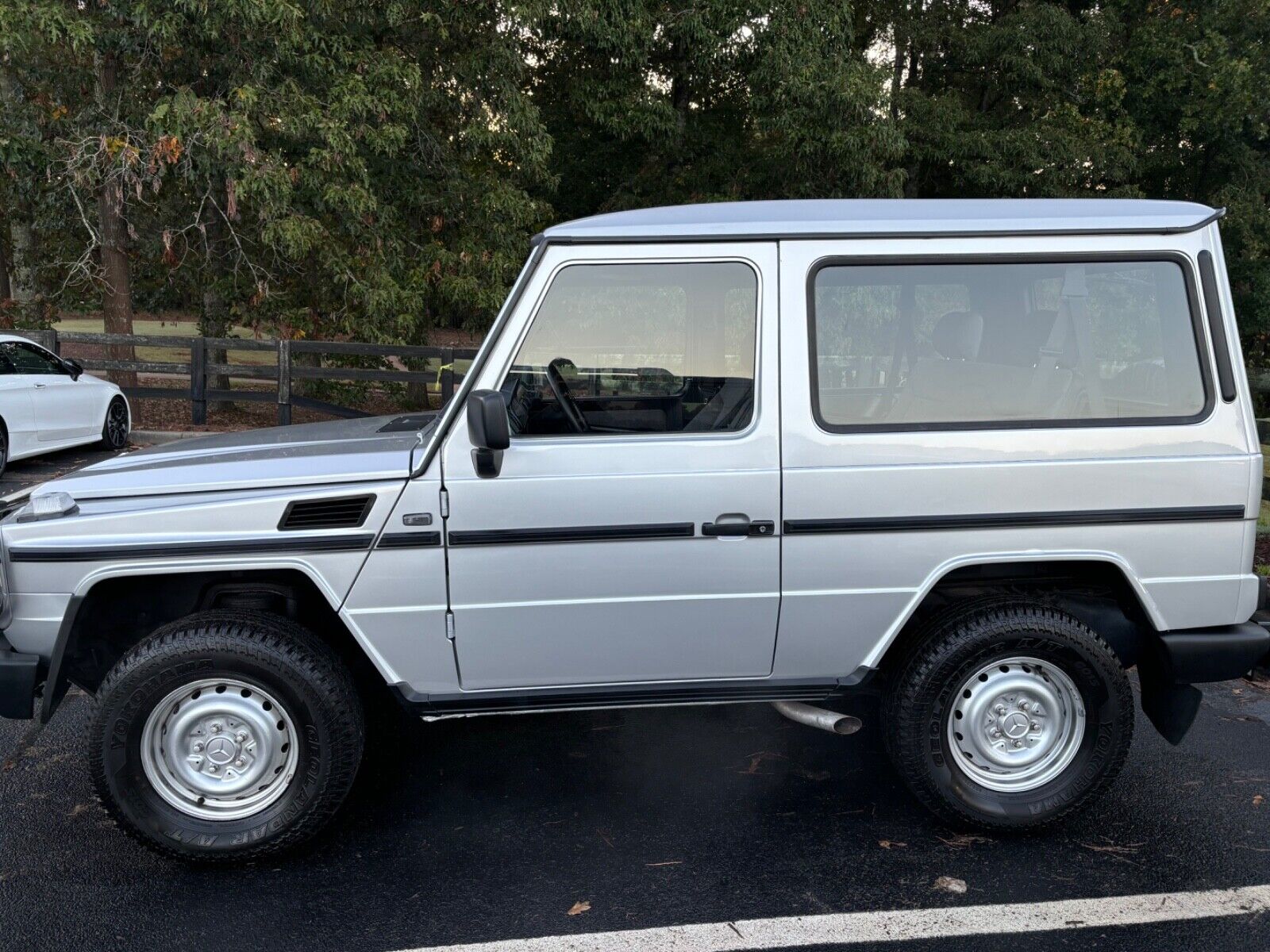 Mercedes-Benz-G-Class-SUV-1990-22