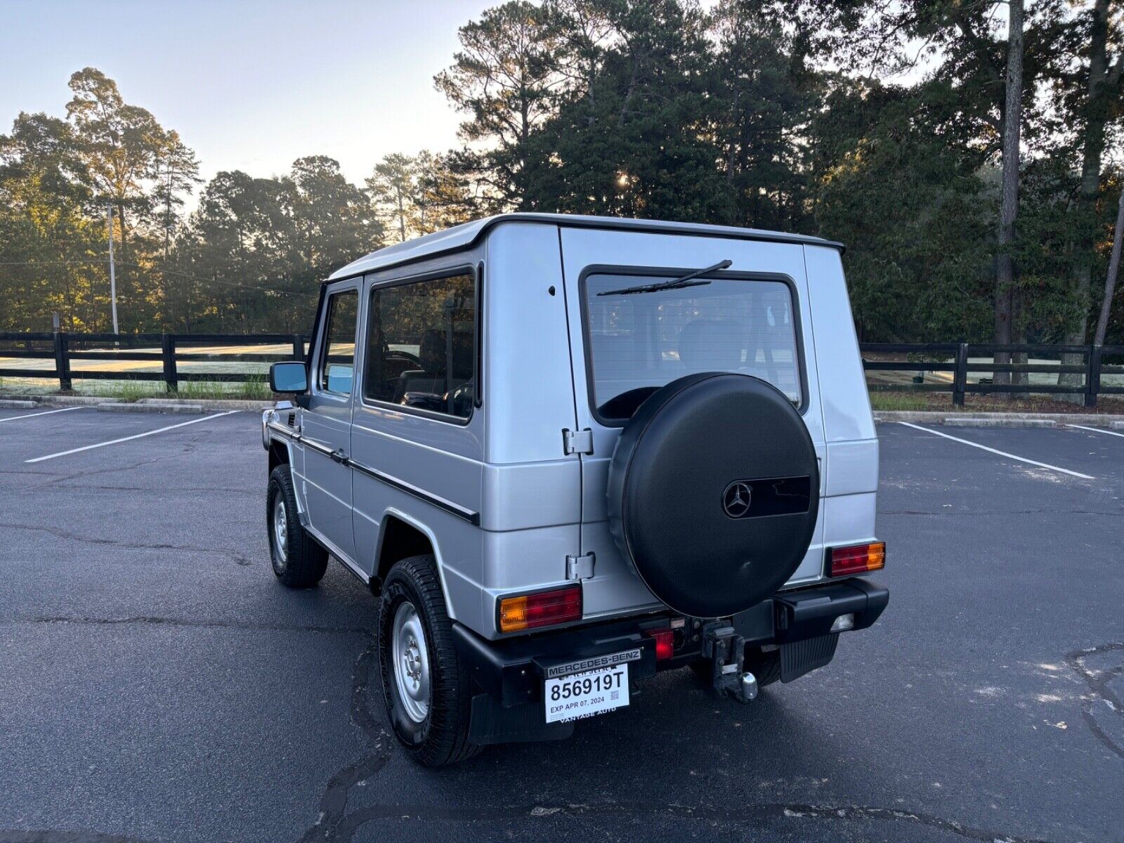 Mercedes-Benz-G-Class-SUV-1990-27