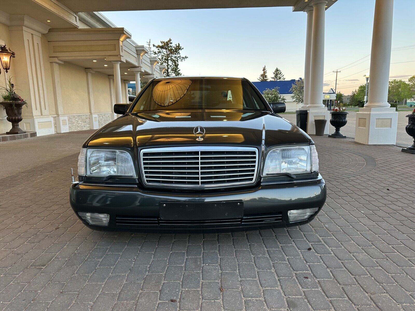 Mercedes-Benz-S-Class-Berline-1991-11