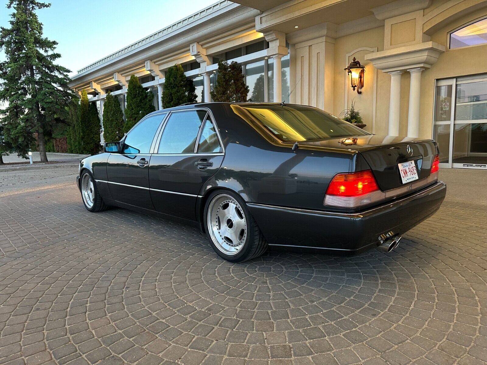 Mercedes-Benz-S-Class-Berline-1991-13