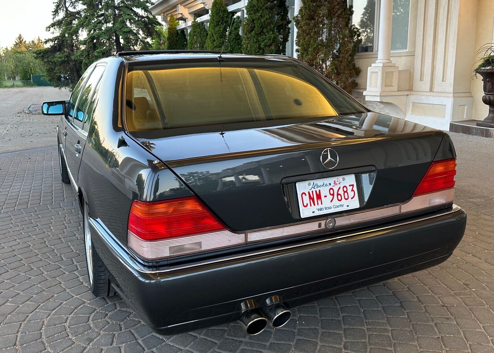 Mercedes-Benz-S-Class-Berline-1991-4