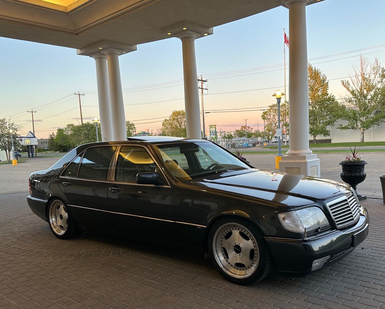 Mercedes-Benz-S-Class-Berline-1991-9