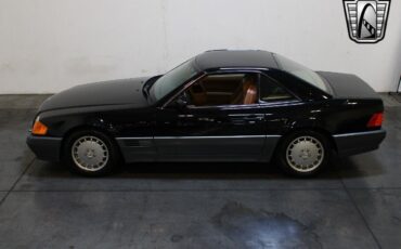 Mercedes-Benz-S-Class-Cabriolet-1991-7