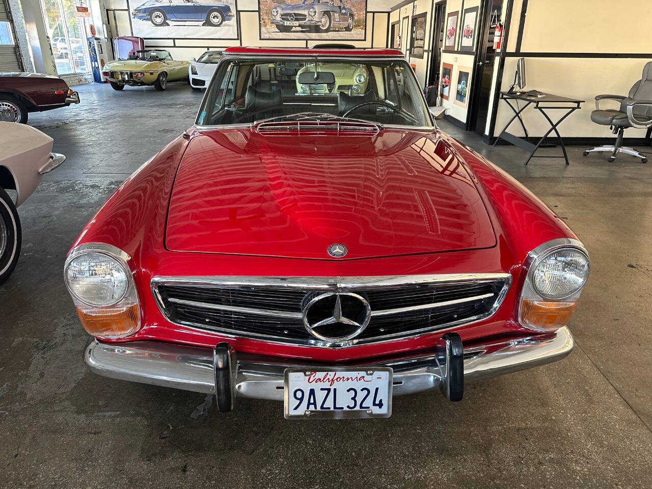 Mercedes-Benz-SL-Class-1970-1