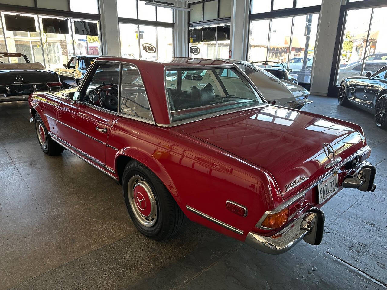 Mercedes-Benz-SL-Class-1970-4