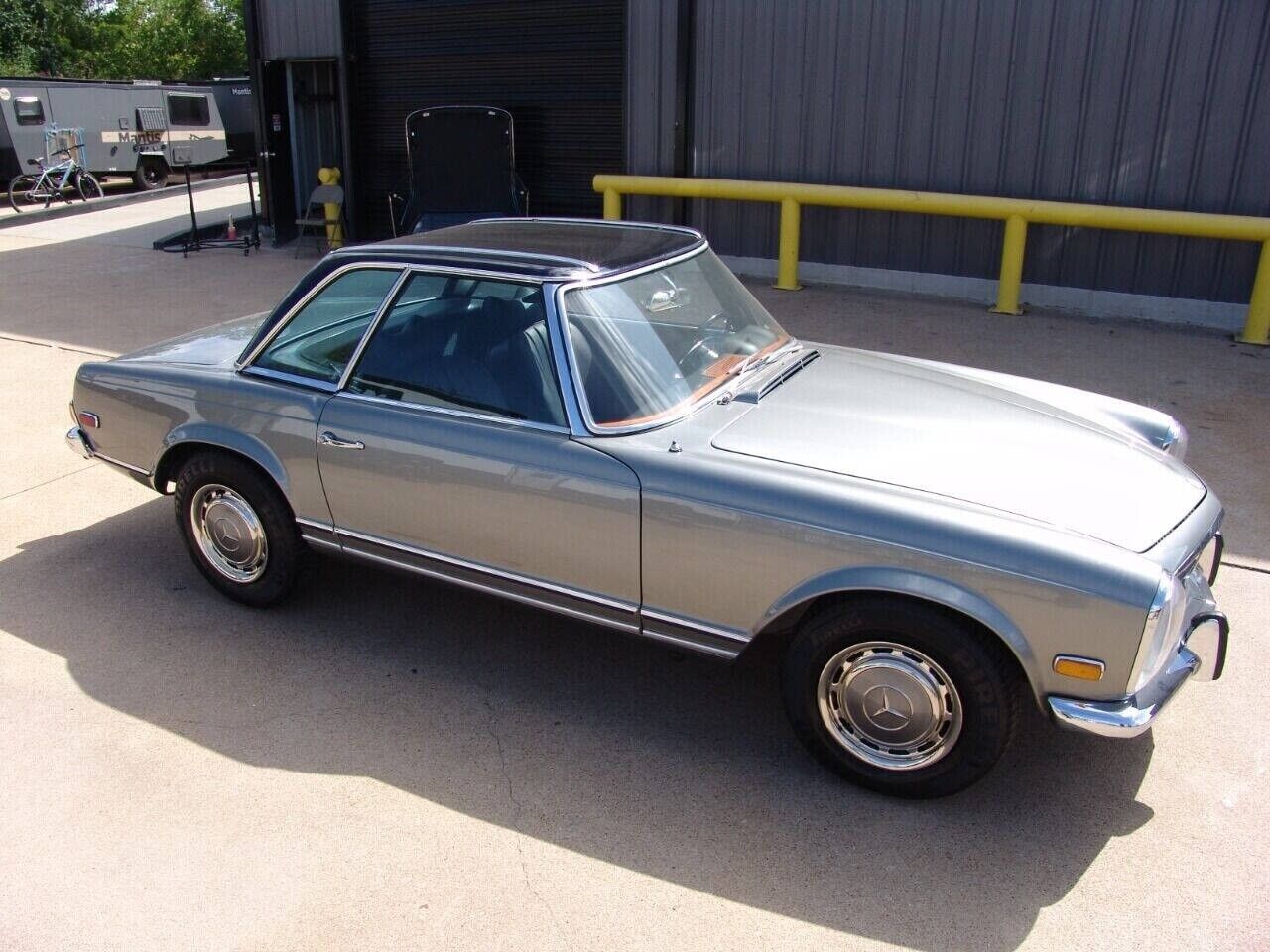 Mercedes-Benz-SL-Class-1970-5