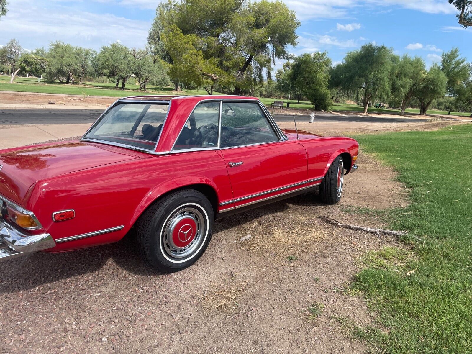 Mercedes-Benz-SL-Class-1971-8