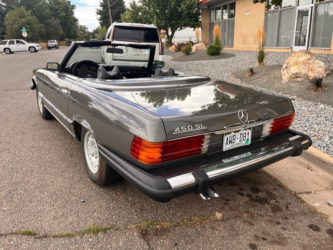 Mercedes-Benz-SL-Class-1974-27