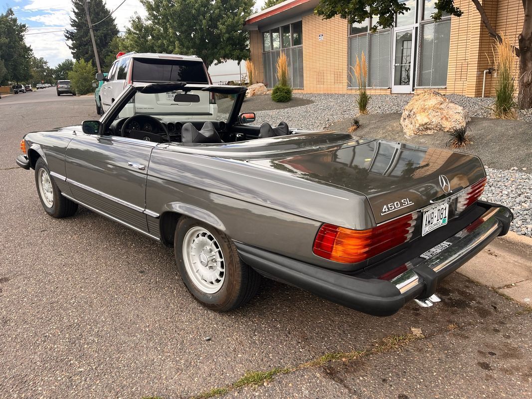 Mercedes-Benz-SL-Class-1974-28