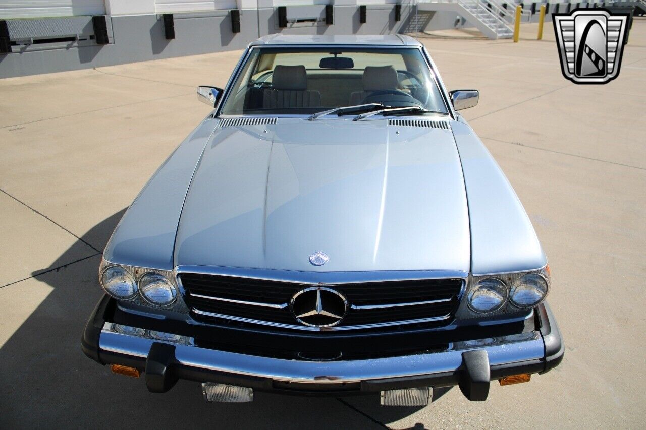 Mercedes-Benz-SL-Class-1980-6