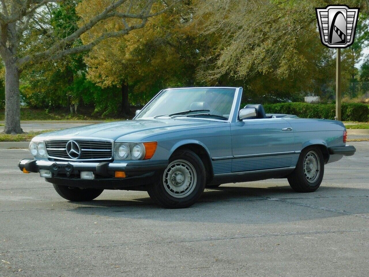 Mercedes-Benz-SL-Class-1985-10