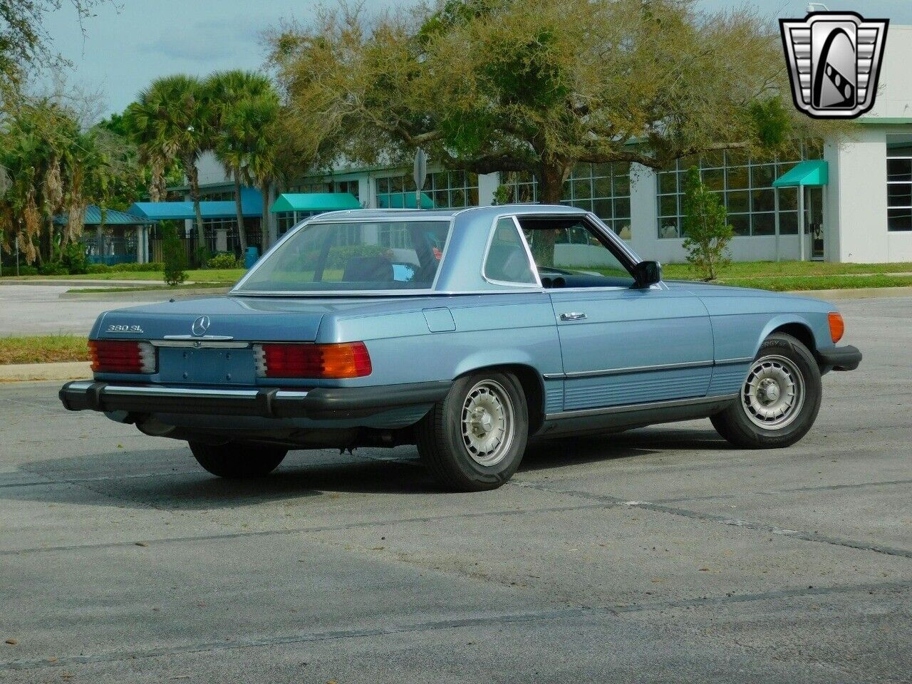 Mercedes-Benz-SL-Class-1985-5