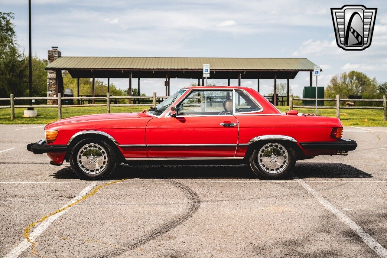 Mercedes-Benz-SL-Class-1986-3