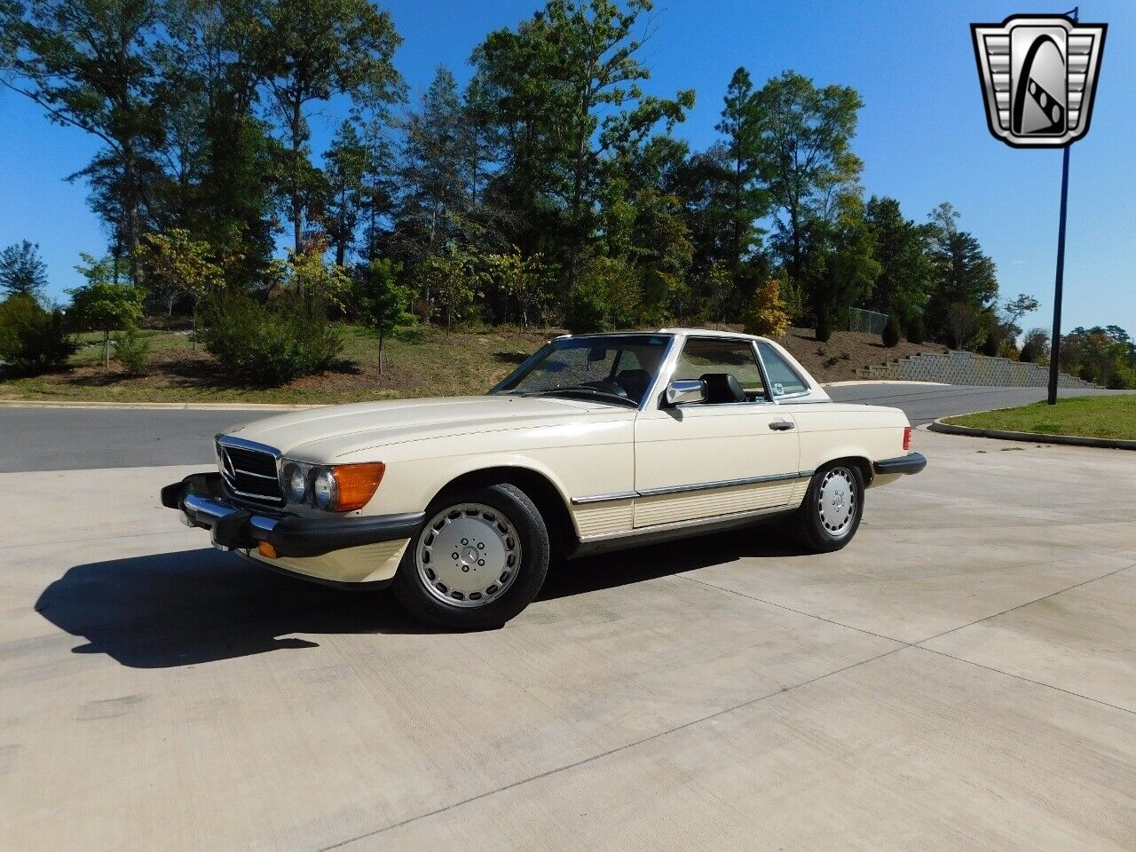 Mercedes-Benz-SL-Class-1987-2