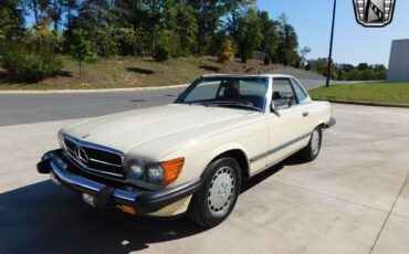 Mercedes-Benz-SL-Class-1987-4