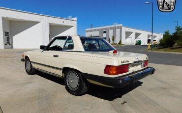 Mercedes-Benz-SL-Class-1987-8