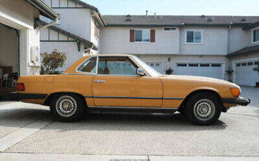 Mercedes-Benz-SL-Class-Cabriolet-1980-8