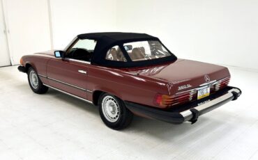 Mercedes-Benz-SL-Class-Cabriolet-1981-7