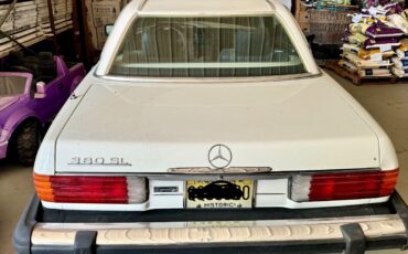 Mercedes-Benz-SL-Class-Cabriolet-1982-12