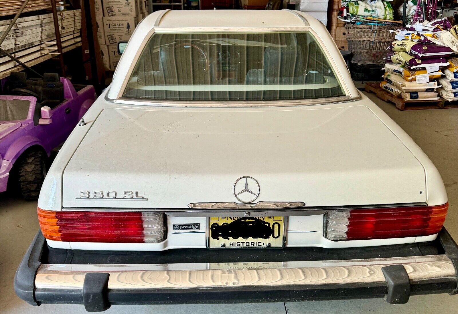 Mercedes-Benz-SL-Class-Cabriolet-1982-12