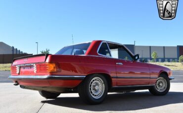 Mercedes-Benz-SL-Class-Cabriolet-1985-6