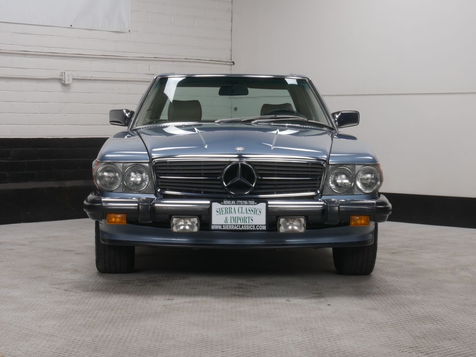 Mercedes-Benz-SL-Class-Cabriolet-1987-3