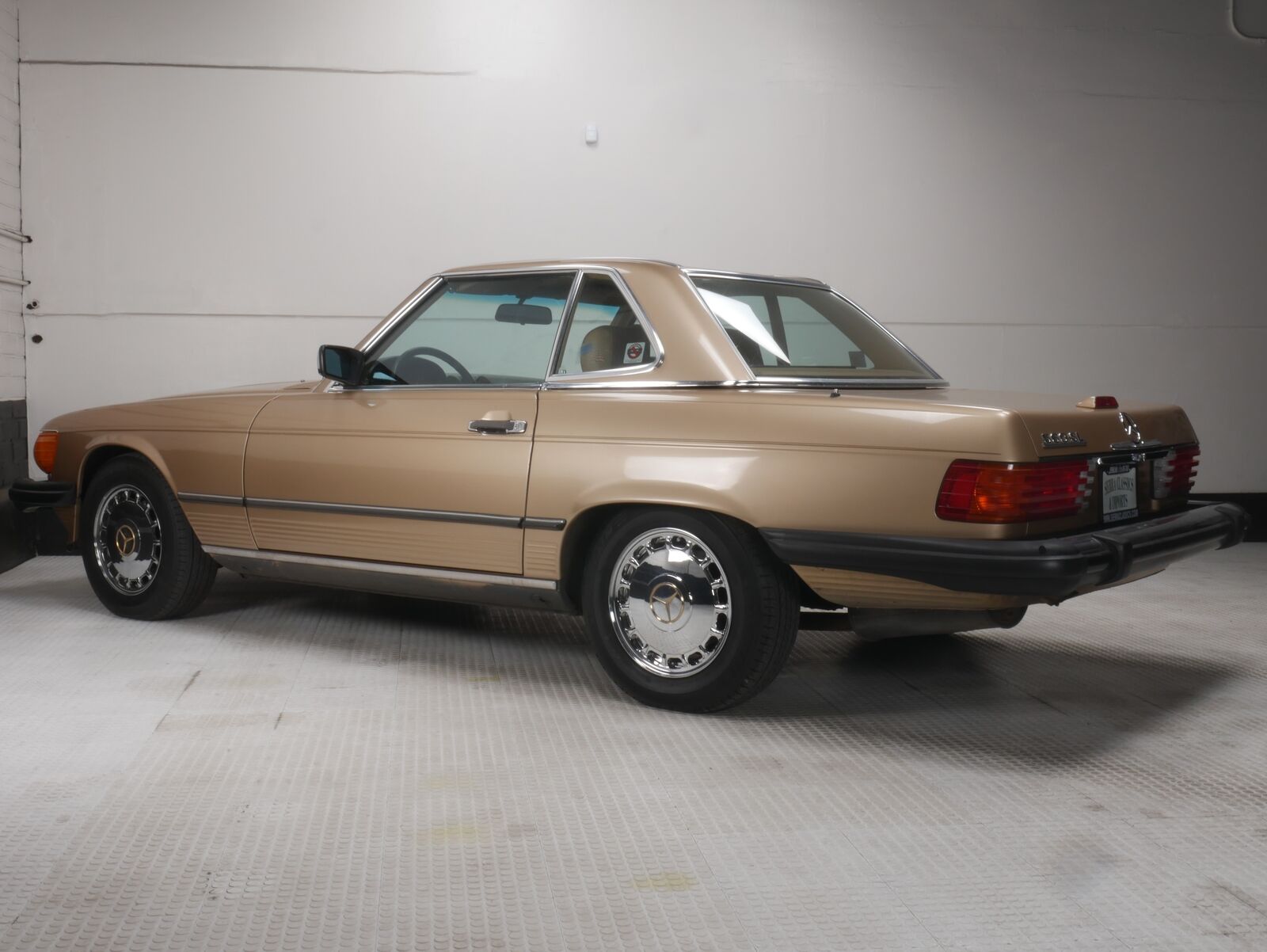 Mercedes-Benz-SL-Class-Cabriolet-1988-8