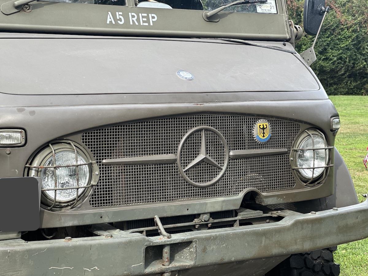 Mercedes-Benz-Unimog-SUV-1963-26