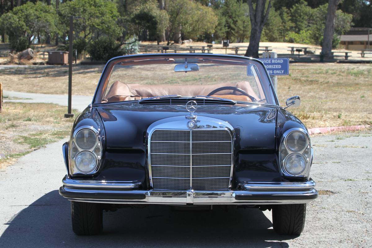 Mercedes-benz-220se-cabriolet-1962-10