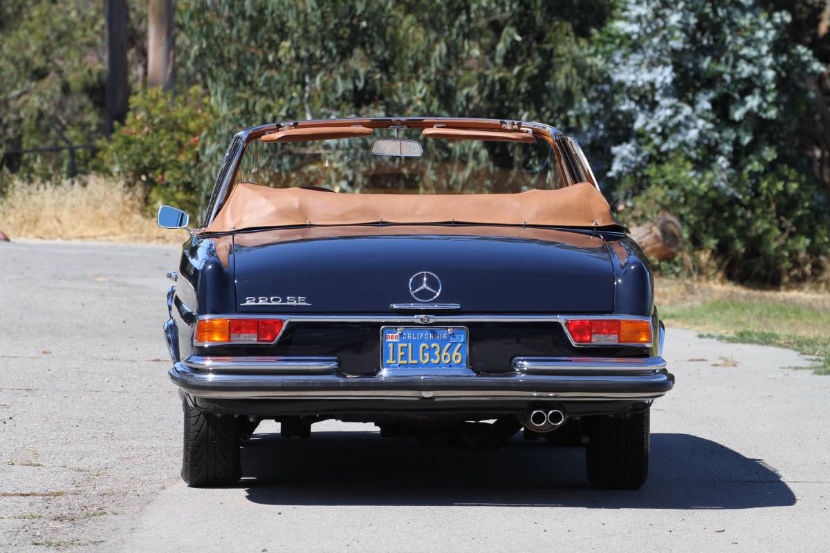 Mercedes-benz-220se-cabriolet-1962-20