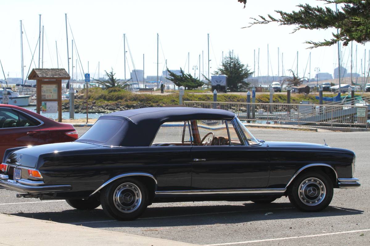 Mercedes-benz-220se-cabriolet-1962-7