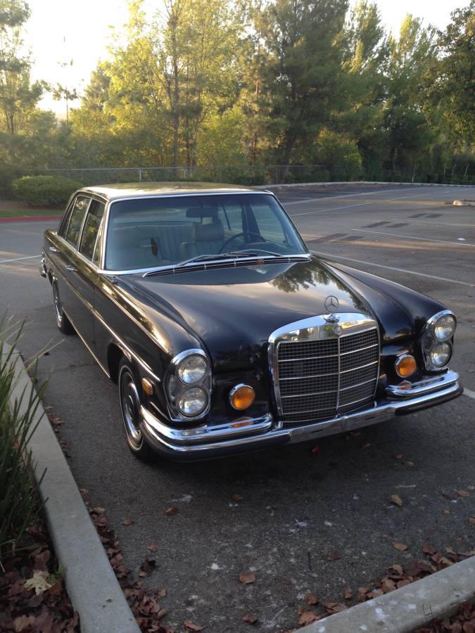 Mercedes-benz-280s-1970-9