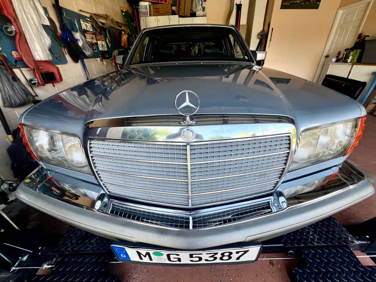 Mercedes-benz-300sd-diesel-1981-10