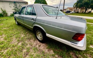 Mercedes-benz-300sd-diesel-1981-11