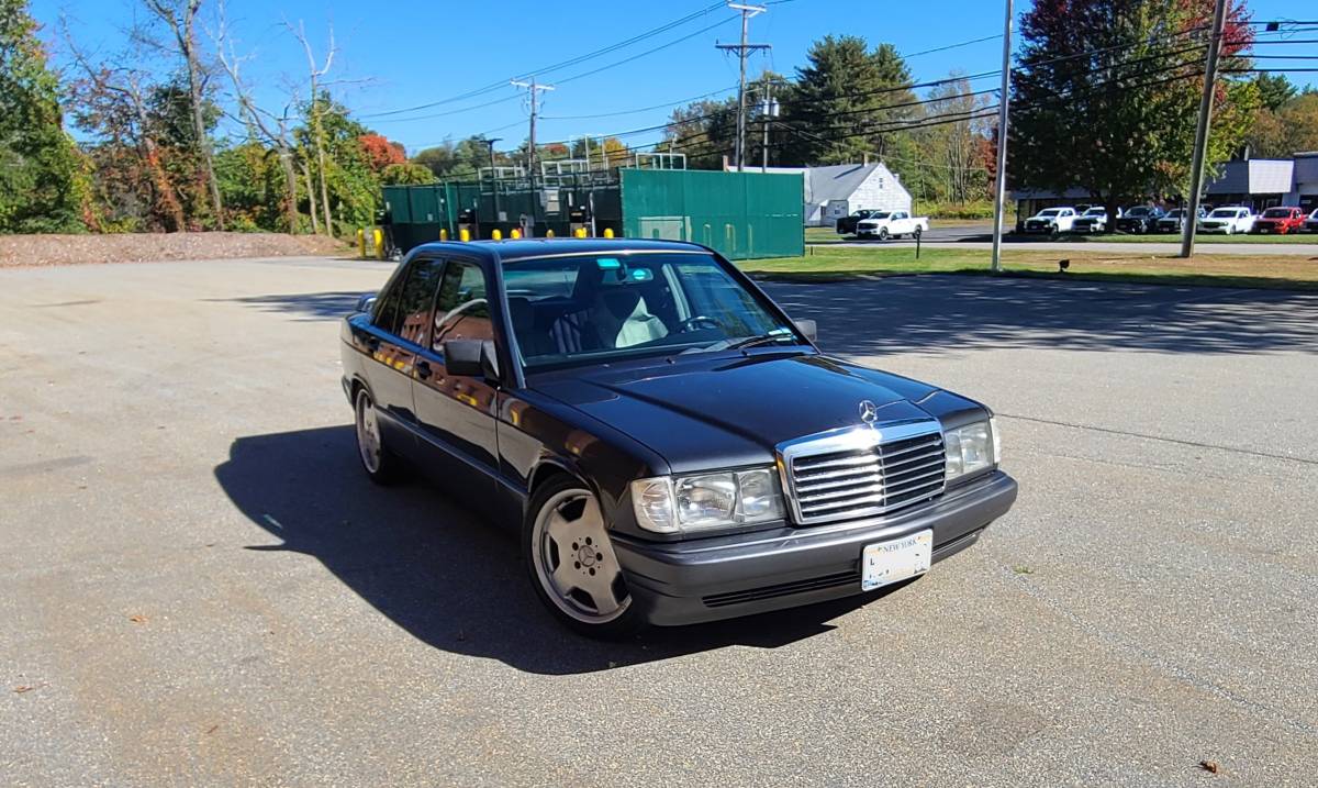 Mercedes-benz-Benz-190e-1993-8