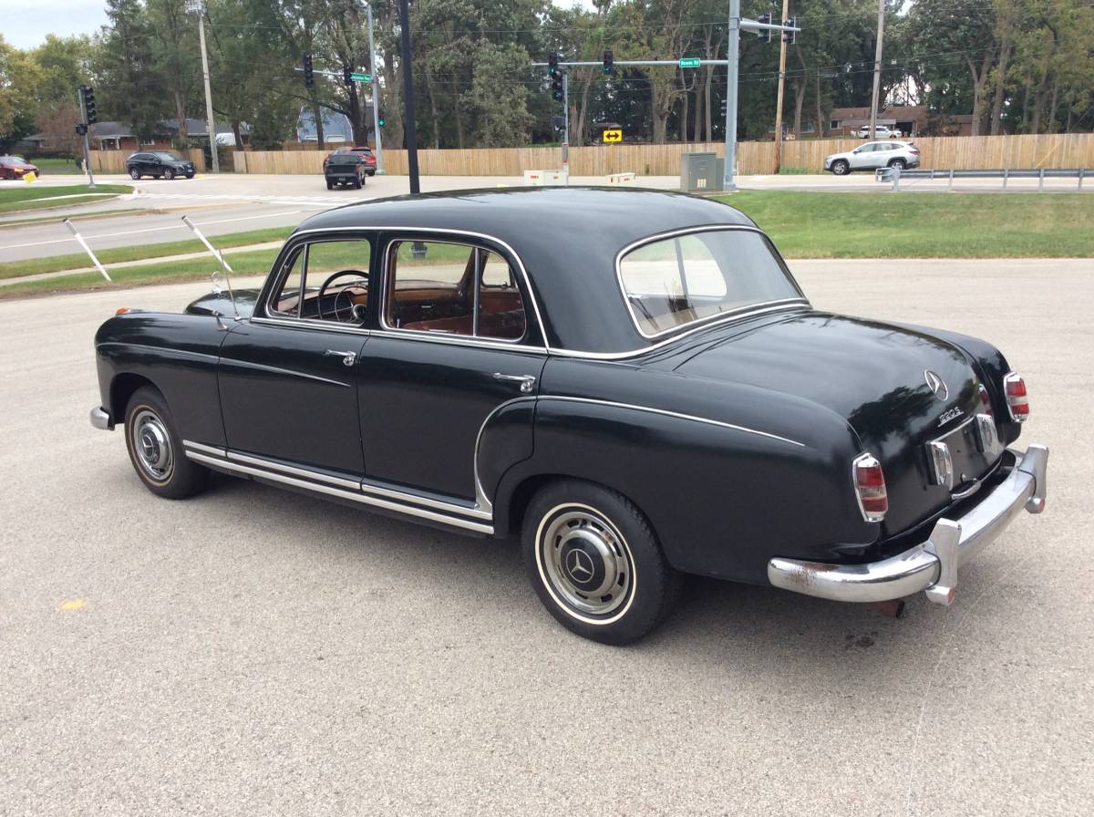 Mercedes-benz-Benz-220s-1957-1