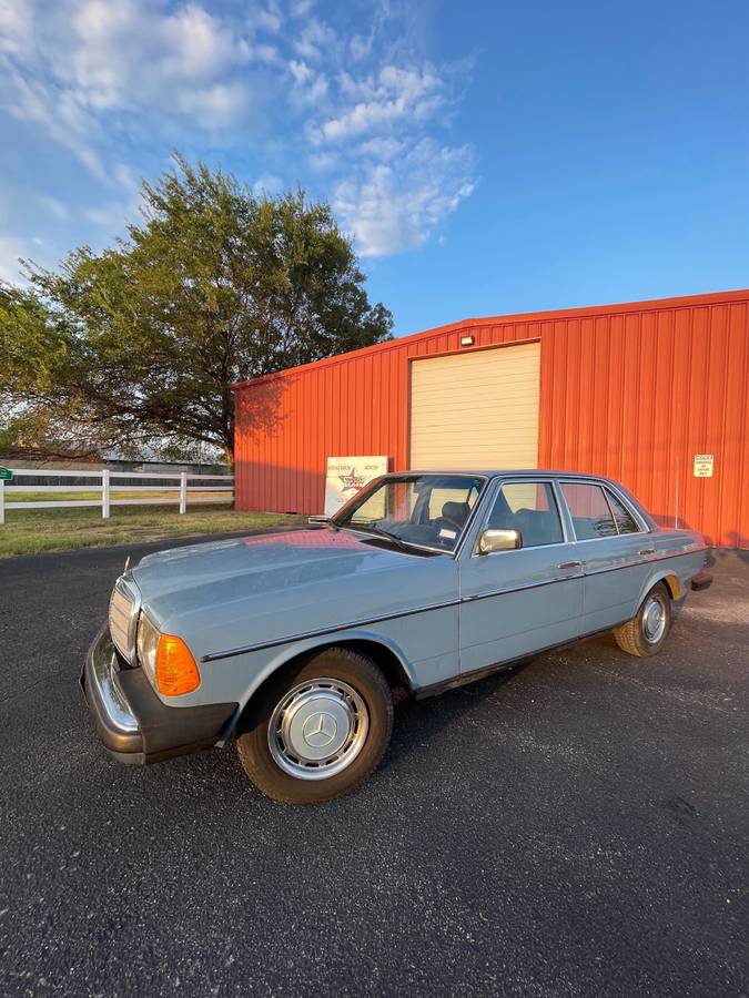 Mercedes-benz-Benz-240d-300d-190d-diesel-190e-w124-1980-1