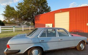 Mercedes-benz-Benz-240d-300d-190d-diesel-190e-w124-1980-10