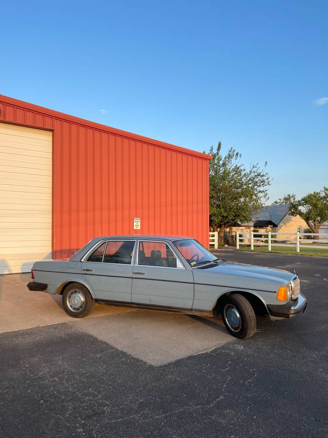 Mercedes-benz-Benz-240d-300d-190d-diesel-190e-w124-1980-5