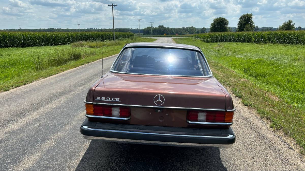 Mercedes-benz-Benz-280ce-1978-8