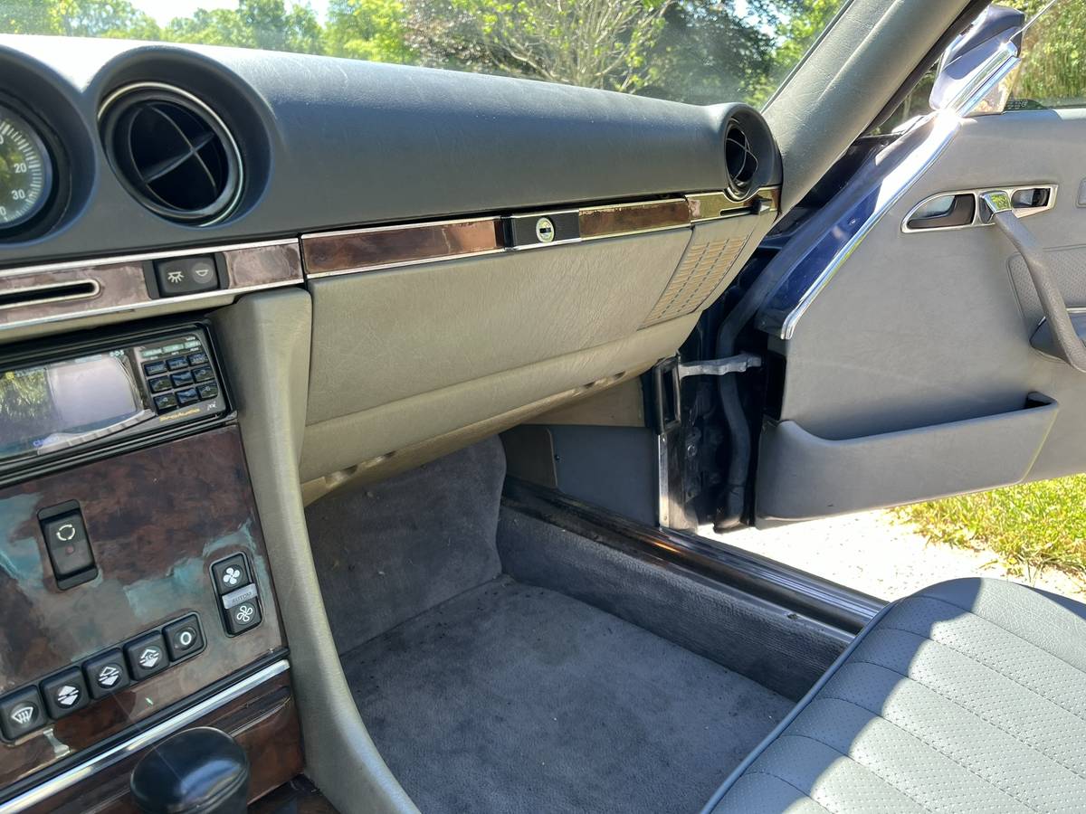 Mercedes-benz-Benz-300sl-1986-11