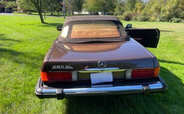 Mercedes-benz-Benz-380-sl-1984-11