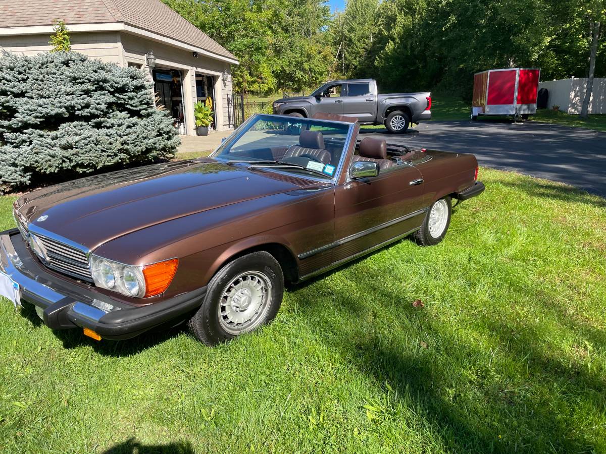 Mercedes-benz-Benz-380-sl-1984-3