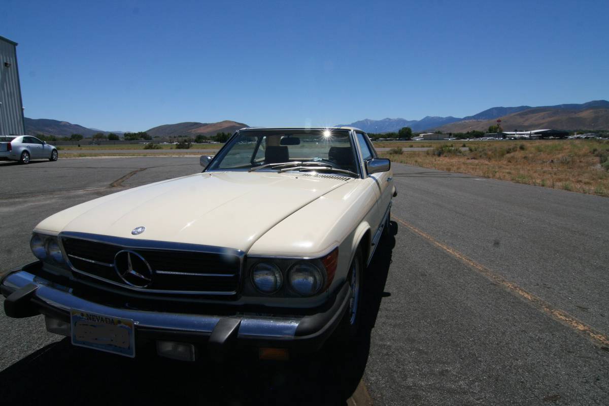 Mercedes-benz-Benz-380sl-1981-4