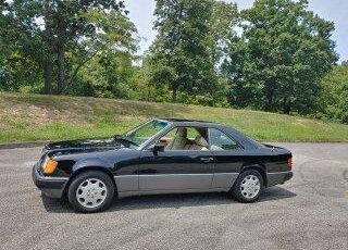 Mercedes-benz-Benz-e320-coupe-1993