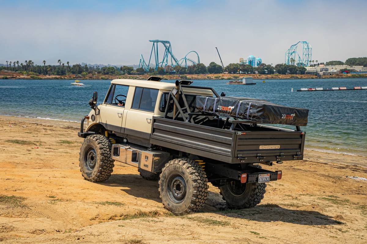 Mercedes-benz-Unimog-diesel-1976-13