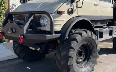 Mercedes-benz-Unimog-diesel-1976-9